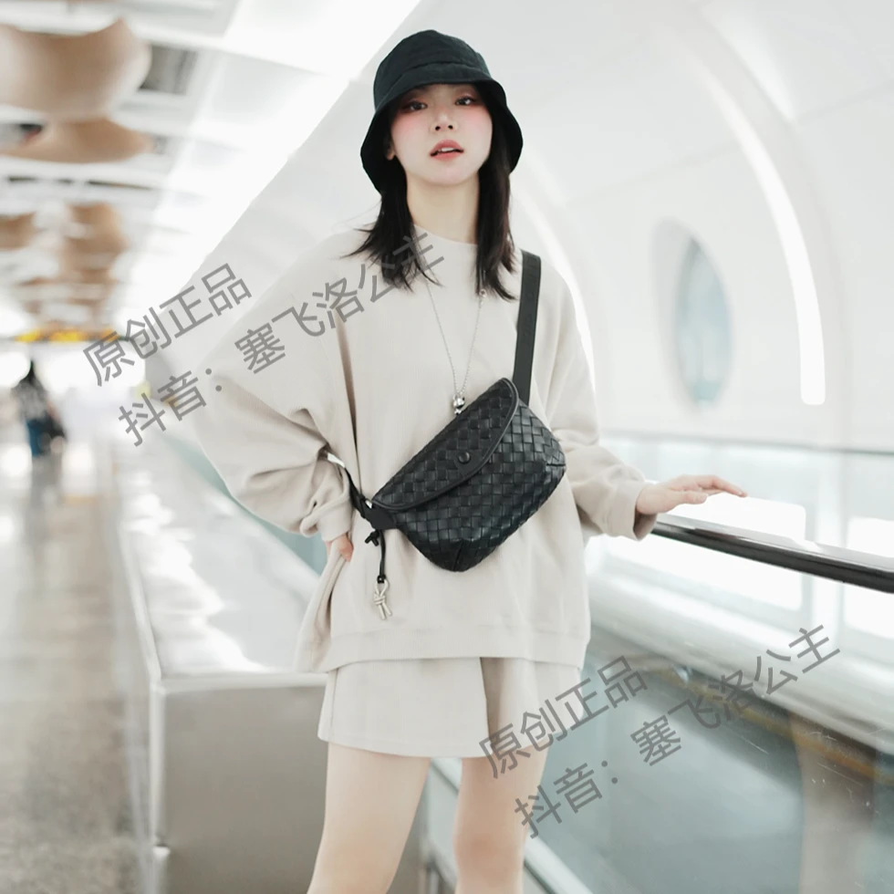 【CEFIRO · CiCi】时尚轻便休闲百搭女士斜跨包 WGG-1WA821-1101