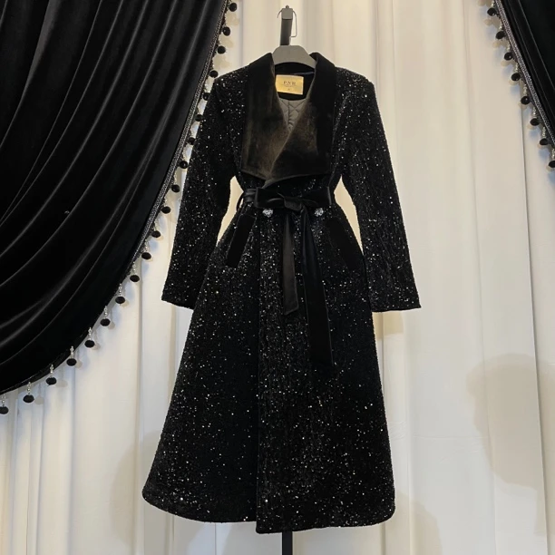 《聚财2号》2024黑色亮片重工长款风衣外套女高端名媛大衣加厚棉服