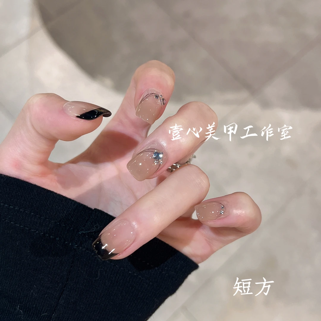 纯手工定制穿戴甲 黑色轨迹 美甲贴片可拆卸假指甲贴气质小红书