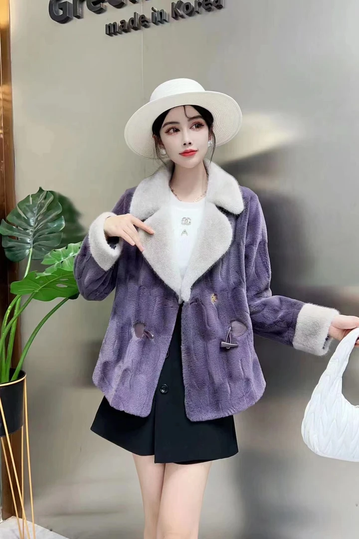 【粉丝专属】秋冬毛毛一体绒牛角扣时尚百搭气质加厚拼接2358女外套