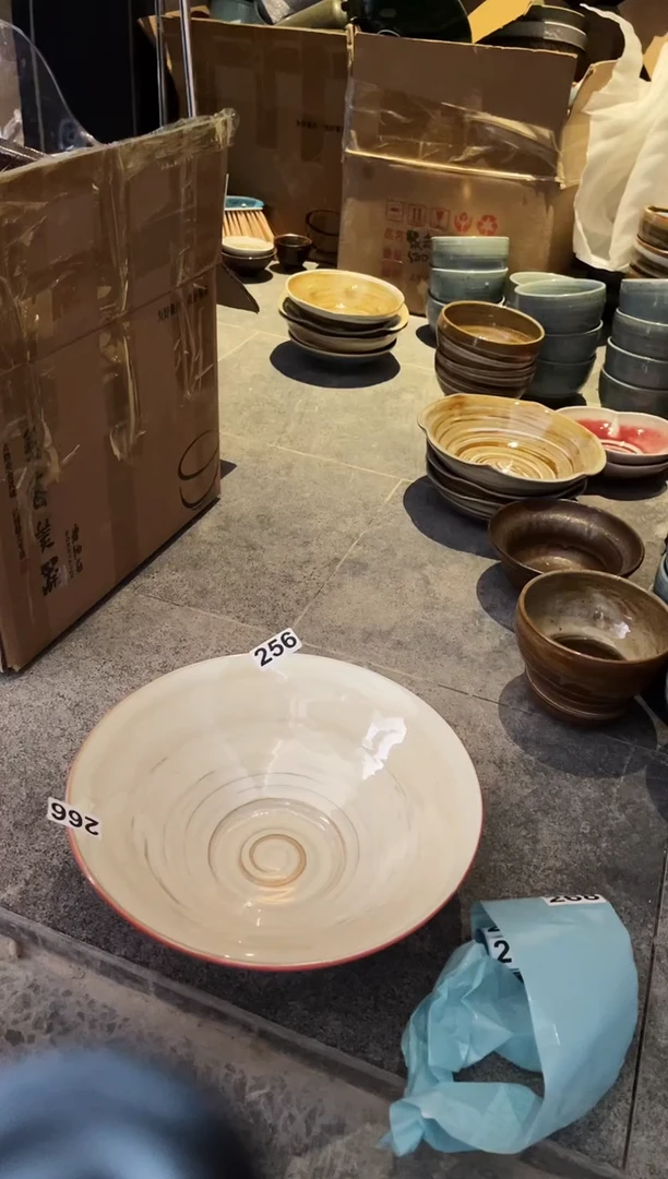 【闪购商品】杯256外粉手刷螺纹碗