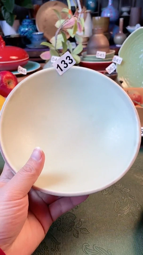 【闪购商品】陶瓷碗7寸三足盘微微瑕133