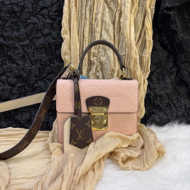 95新 LouisVuitton/路易威登 大喜/路易威登粉色邮差印花斜跨包