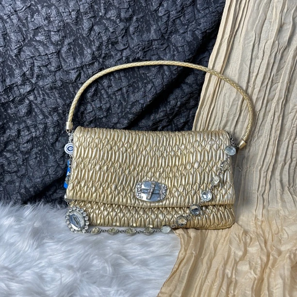 95新 MIU MIU/缪缪 缪缪金色褶皱彩宝单肩包