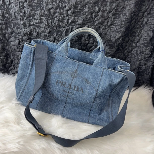 95新 Prada/普拉达 大喜/普拉达牛仔沙滩包单肩斜挎