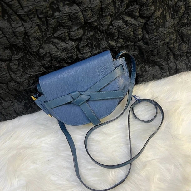 95新 LOEWE/罗意威 大喜/罗意威蓝色蝴蝶结gate