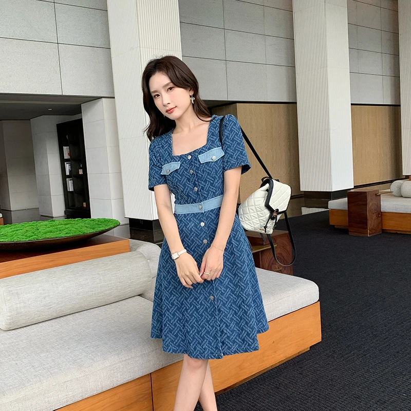 【奢姿】2025夏季新款大码女装气质方领胖妹妹拼接减龄提花连衣裙