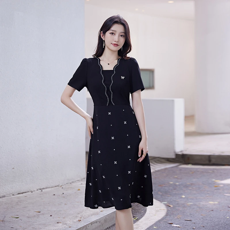 【奢姿】胖妹妹减龄绣花时尚拼接连衣裙9932867032适合90-200斤】