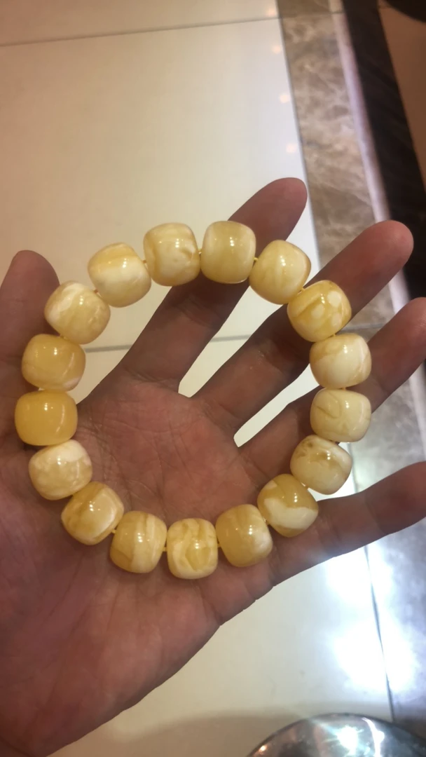 天然琥珀老型手串
