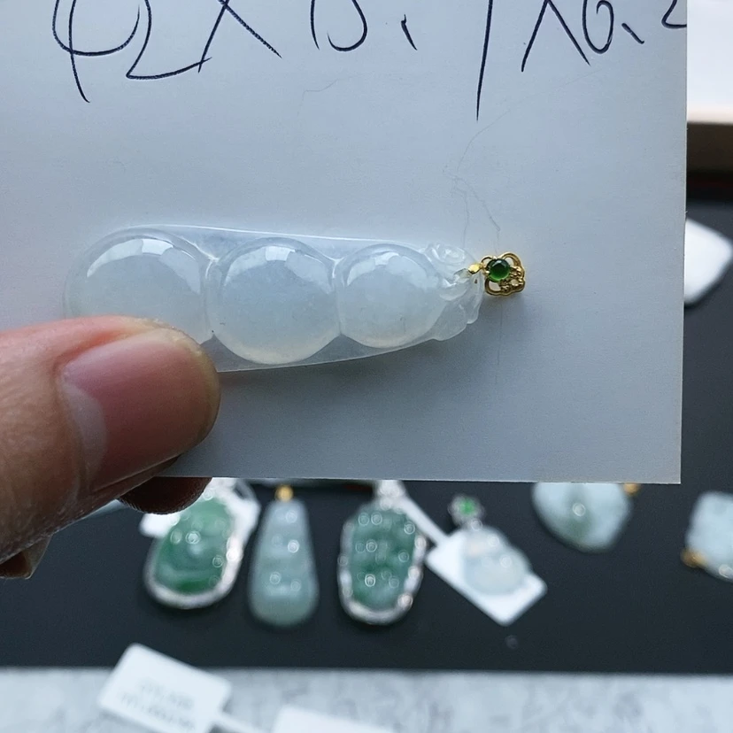 【闪购商品】翡翠颈饰18K金镶嵌