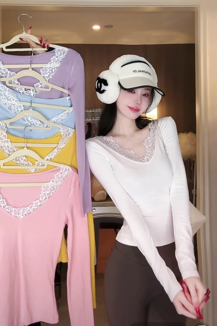 【雅乔定制】多巴胺少女 V领蕾丝拼接打底衫DYCC-24098019