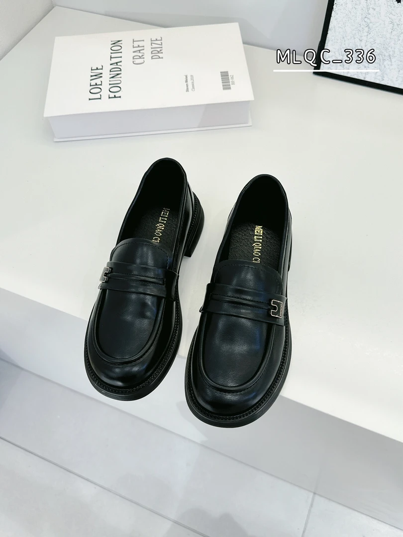 厚底小皮鞋女学院风一脚蹬2024秋新款乐福鞋网红英伦风软底单鞋女