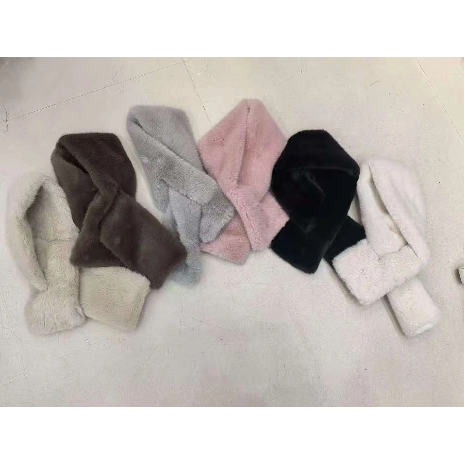 【京妮儿推荐】冬季保暖毛绒围巾女韩版百搭纯色短款仿毛防风3587