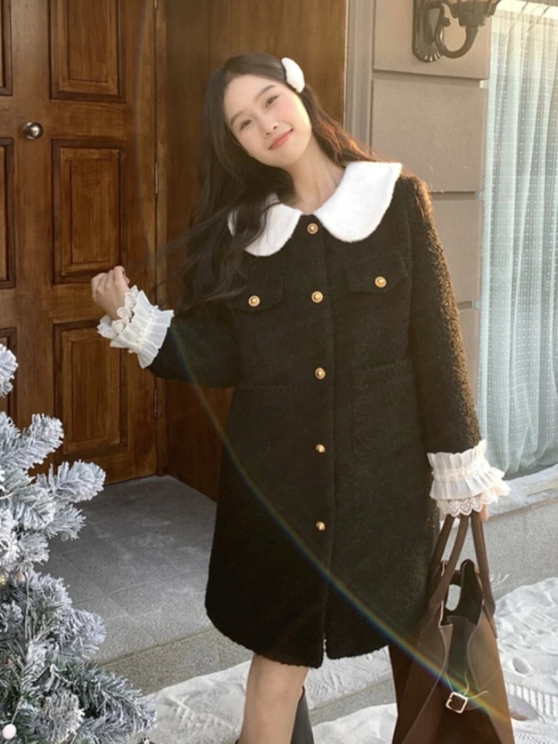 大码女装秋冬黑金小香风外套花边袖设计