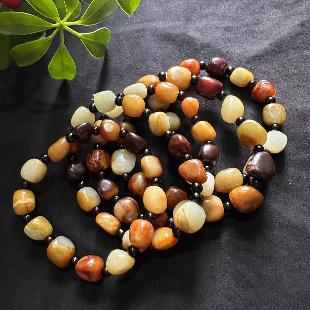 新疆和田玉红皮随形手串多样性发货拍一发一