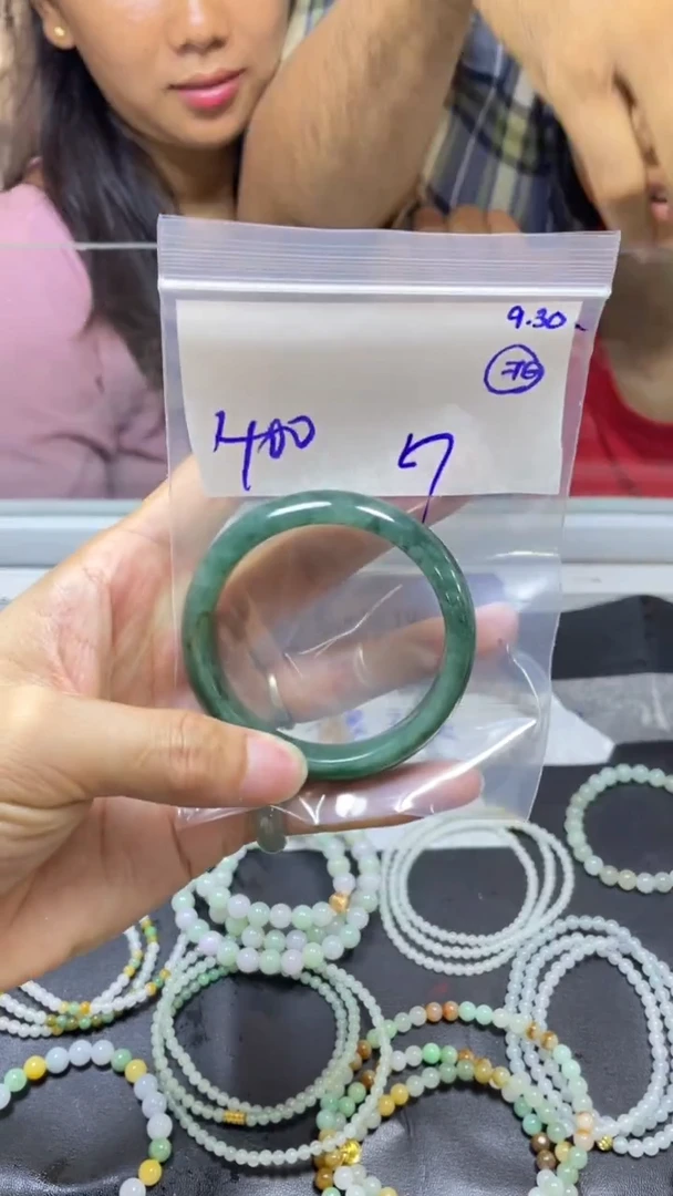 【闪购商品】定制翡翠未镶嵌毛货手镯需精细抛光