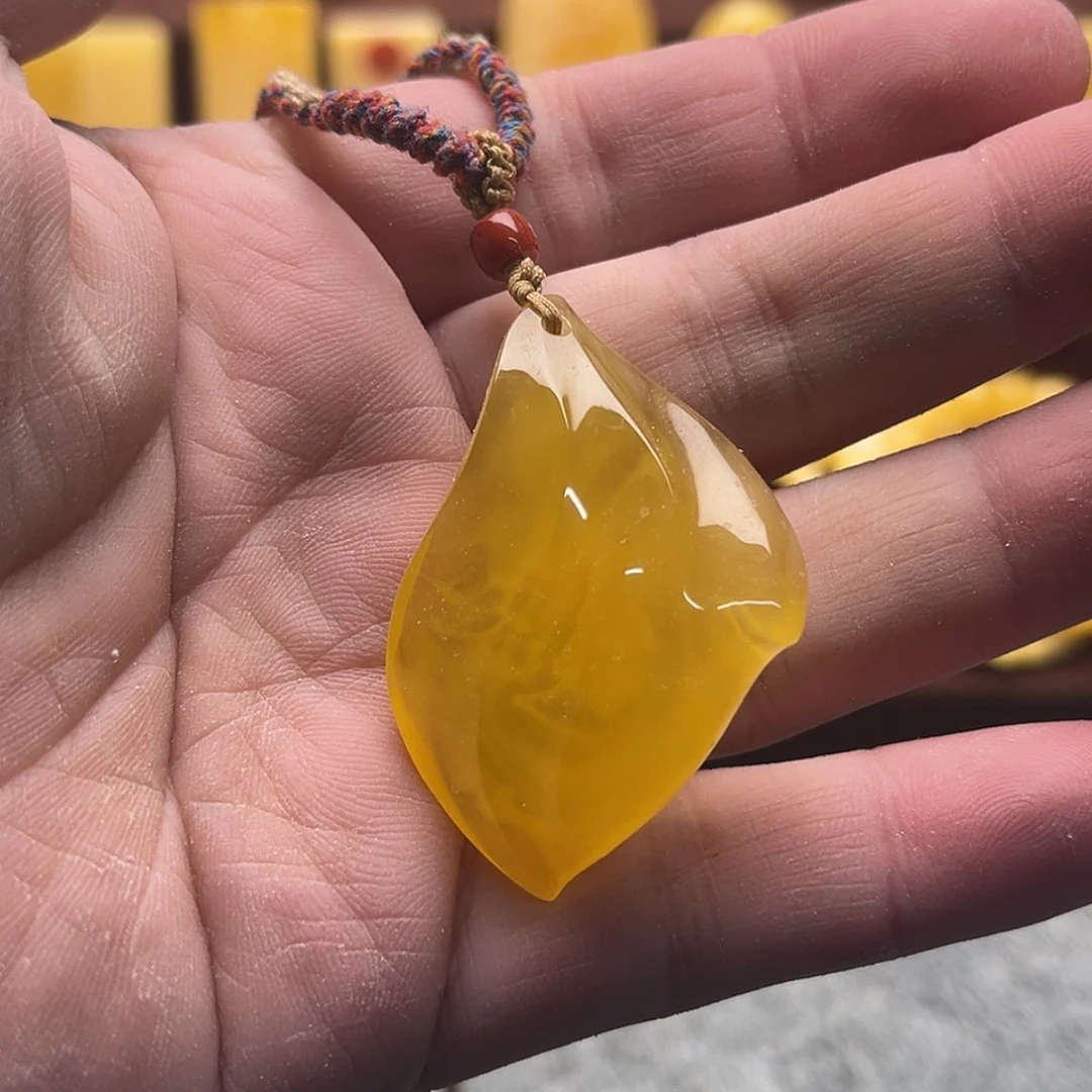 【闪购商品】蜜蜡颈饰未镶嵌