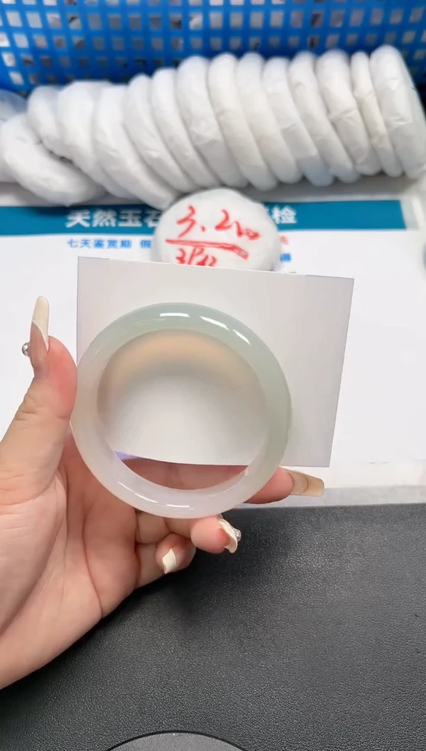 【闪购商品】石英质玉手镯未镶嵌144-62.7