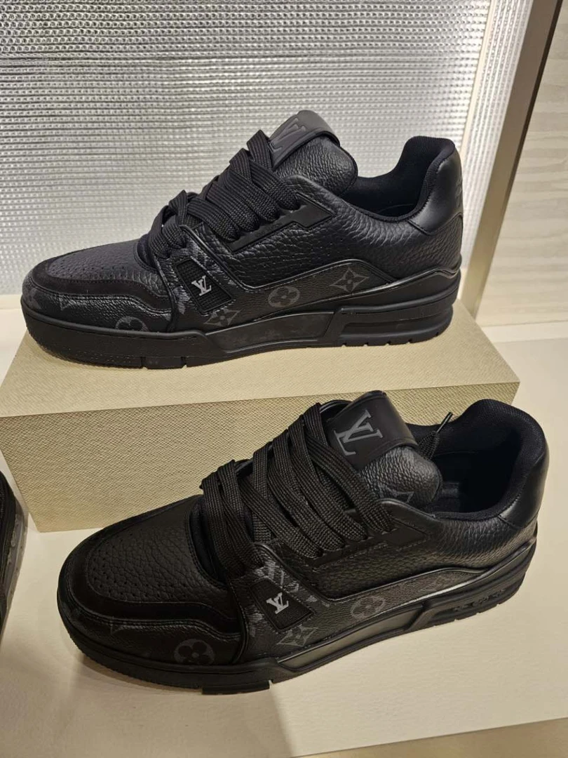 未使用 LouisVuitton/路易威登 路易威登 黑色老花板鞋