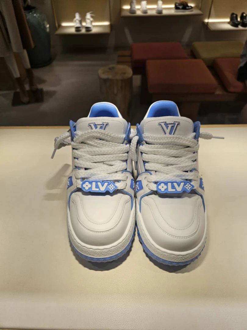 未使用 LouisVuitton/路易威登 路易威登lv 胖丁蓝色鞋子