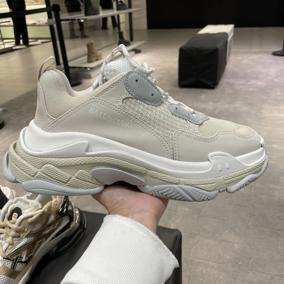 Balenciaga/巴黎世家巴黎世家 老爹鞋折扣款 男款