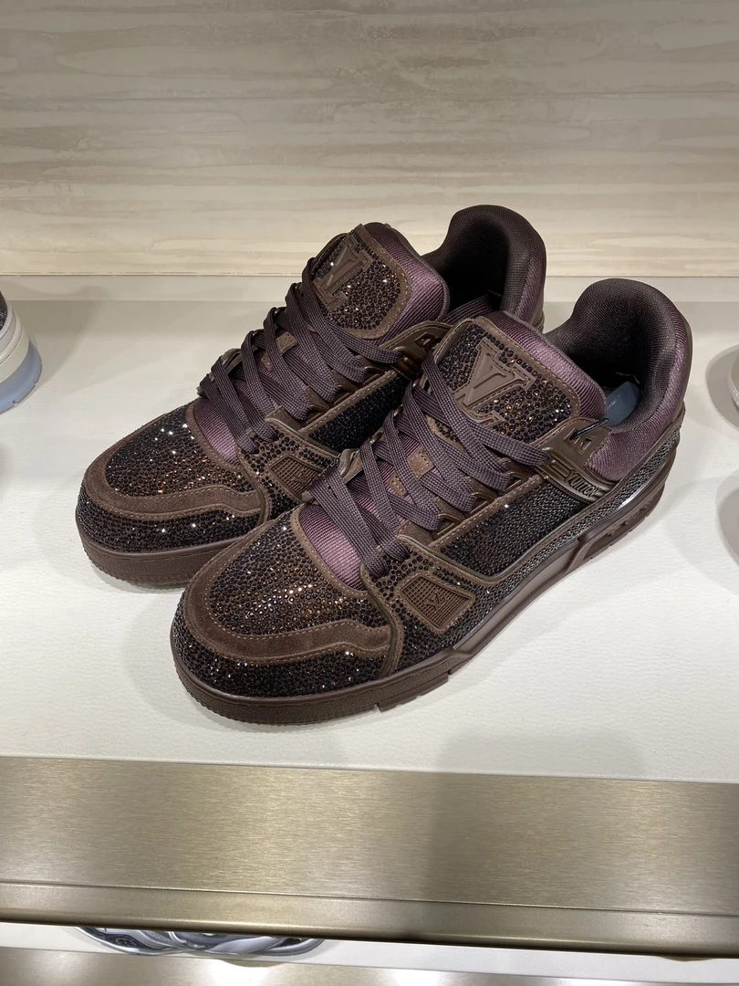 未使用 LouisVuitton/路易威登 路易威登 lv棕色带钻板鞋