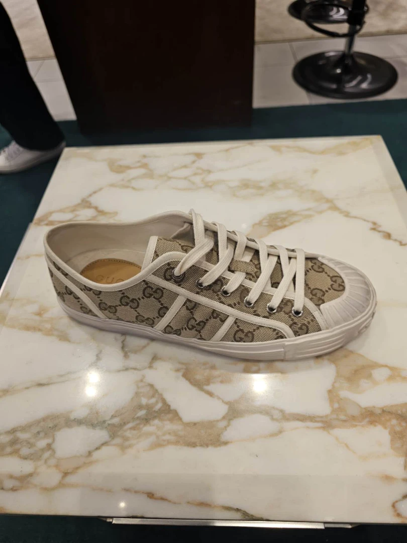 全新未使用 GUCCI/古驰 gucci  老花帆布板鞋做旧