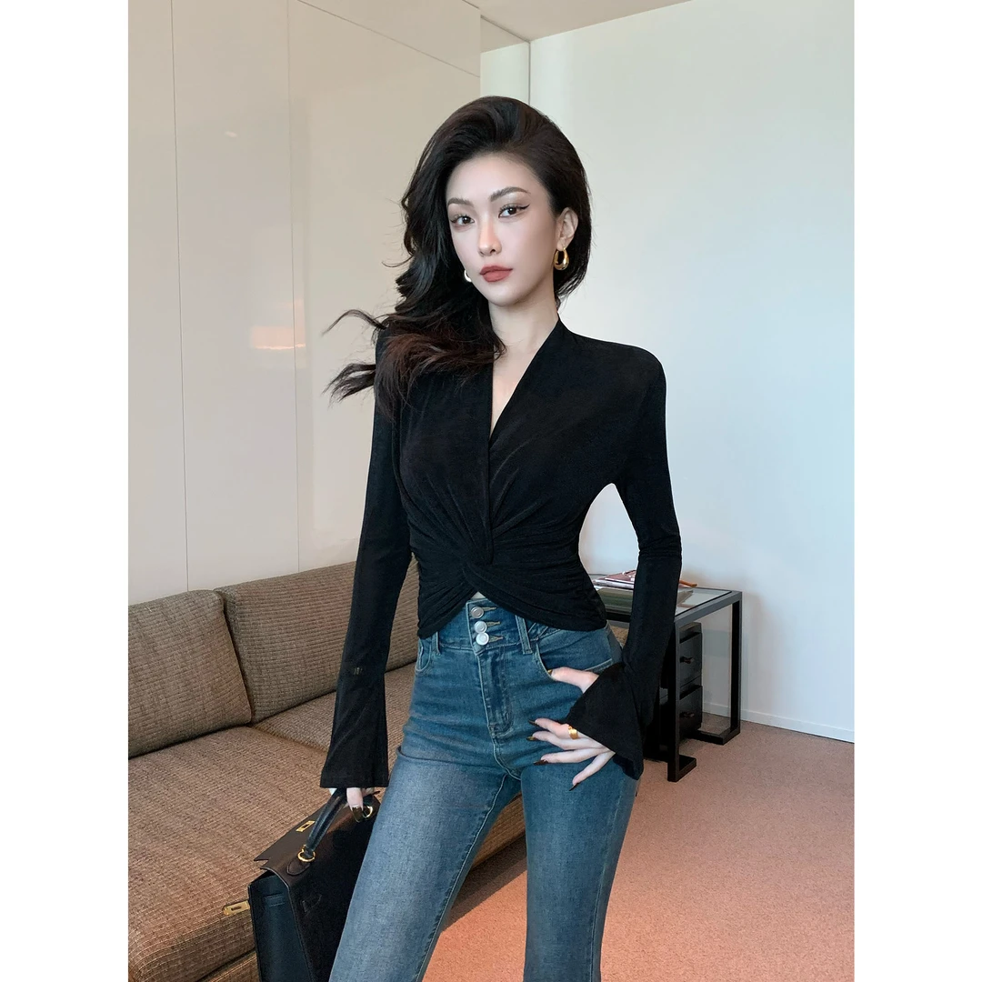 JIJINQI显瘦气质长袖扭结上衣秋季新款不规则短款上衣JC07SZYY019