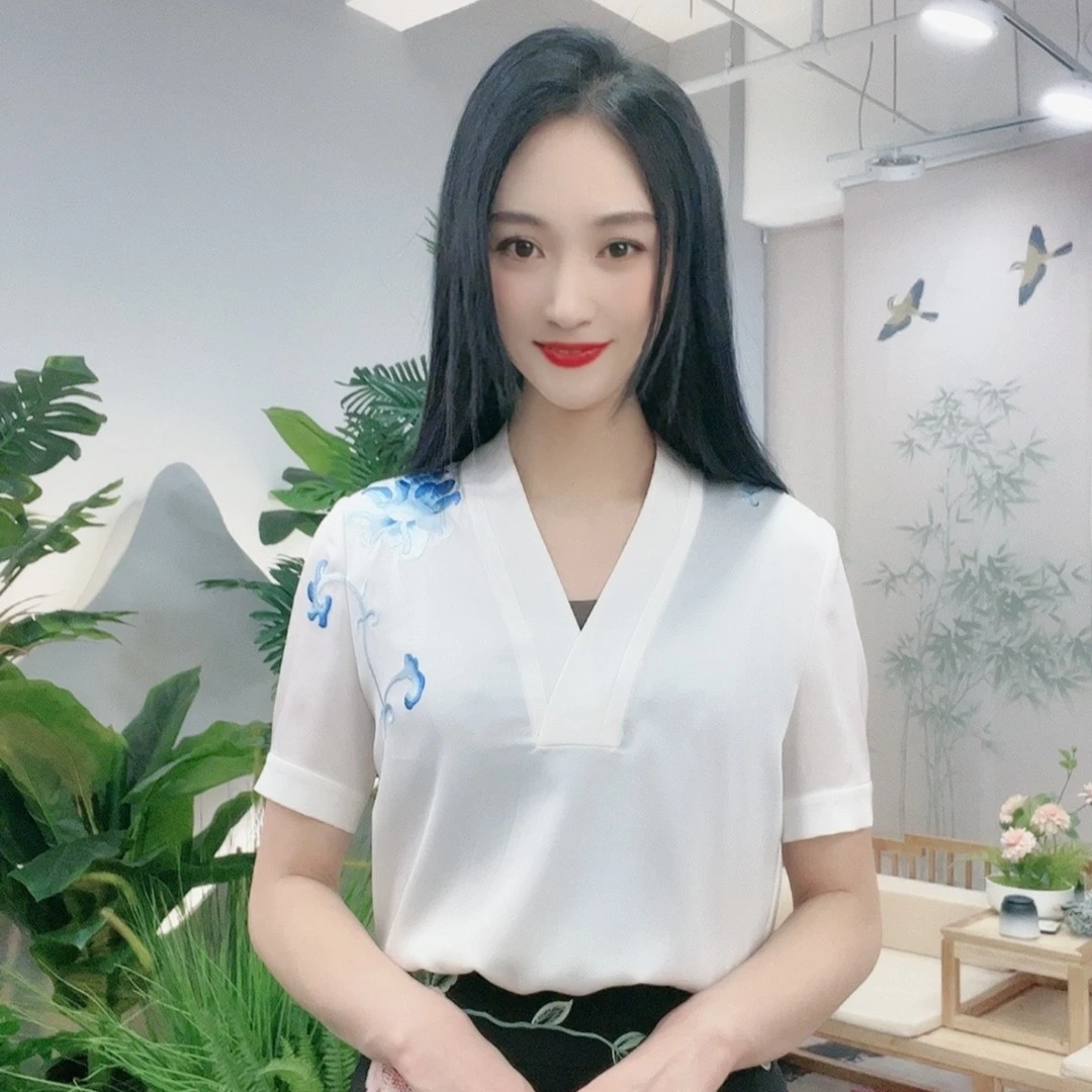 夏醋酸绣花中式舒适设计感百搭V领短袖缠枝牡丹衬衫上衣BMT18719