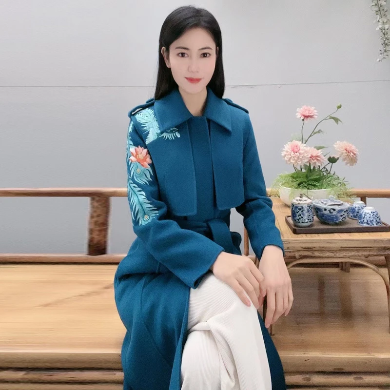 国风刺绣绵羊毛羊绒气质高端中长款灵汐两件套双面呢大衣22D11236