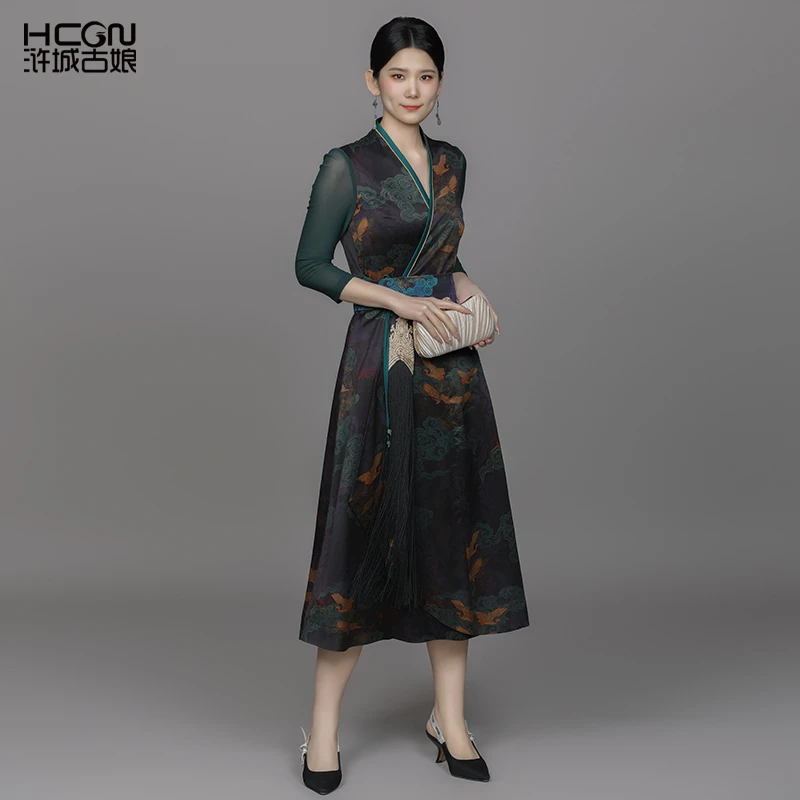 浒城古娘国风气质时尚复古优雅刺绣夏季鹤韵香云纱连衣裙21B1198