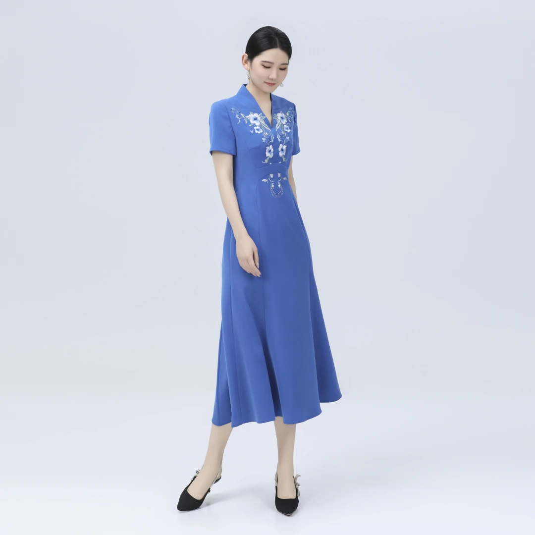 中国风鱼尾裙重工刺绣女优雅百搭通勤短袖V领岚晴连衣裙BMT17677