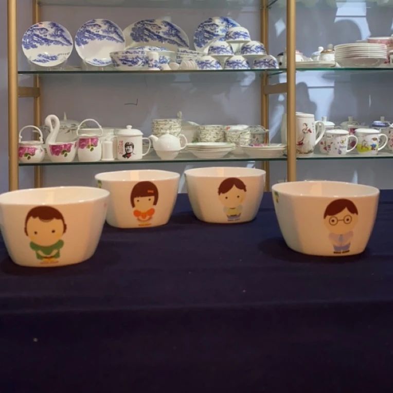 厂家直销4.5寸方碗