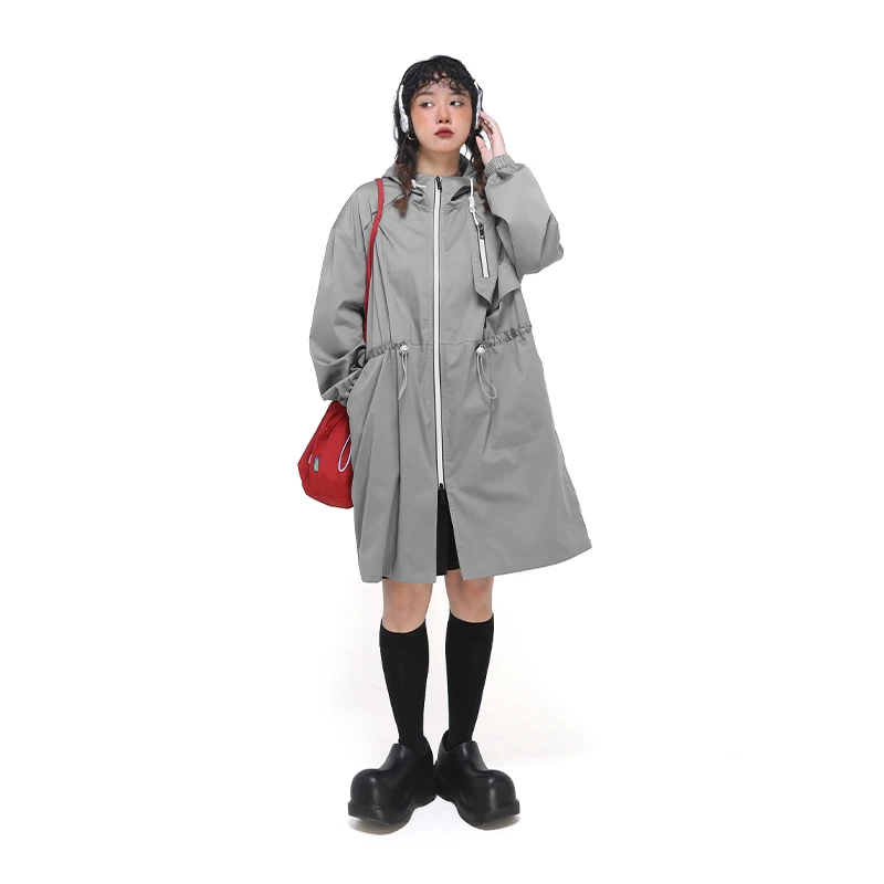 嬉游记原创2024春新款简约休闲收腰风衣外套女中长款通勤连帽上衣