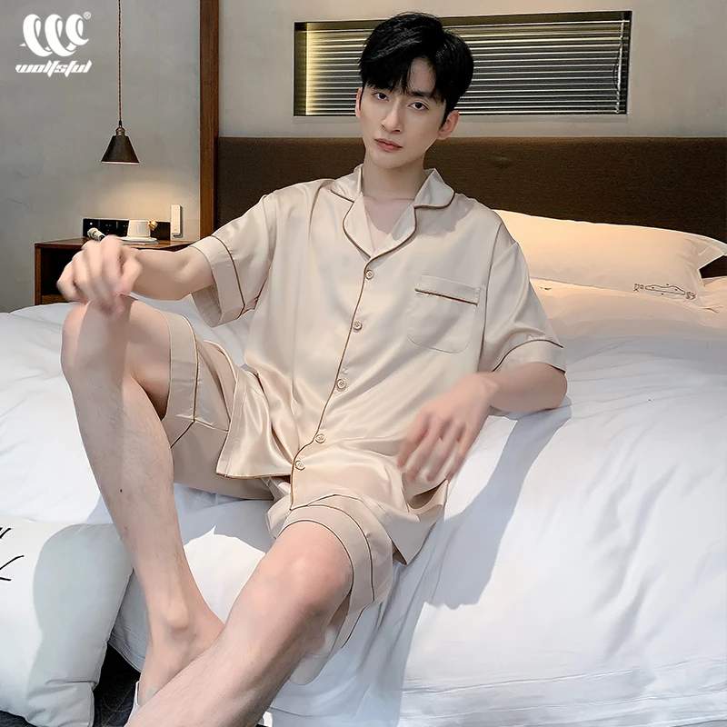 睡衣男士高档薄款冰雪丝短袖青少年轻奢大码宽松可外出家居服套装