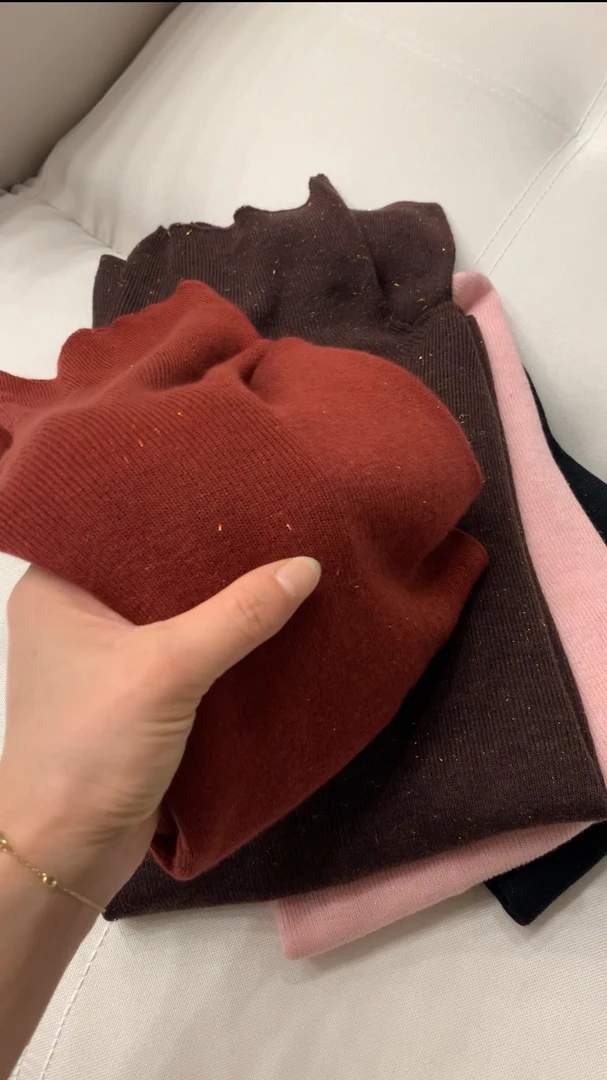 朱朱家 炫彩细羊堆堆领亲肤打底衫009