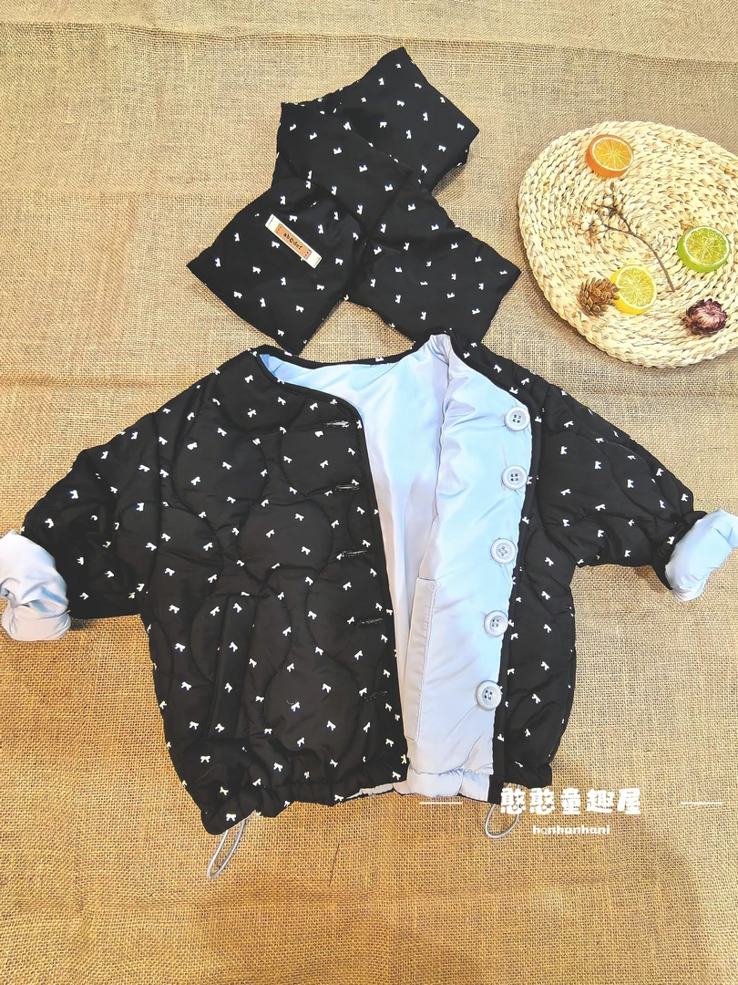 女童冬装带围巾碎花棉袄外套2024新款儿童小童两面穿棉衣保暖套装