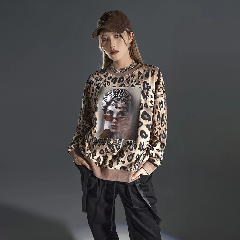 拓谷美式潮牌圆领长袖豹纹印花卫衣女2023早秋新款百搭上衣Q30423