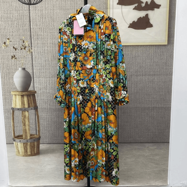 妃鱼/古驰/蚕丝/上衣/95新/市场价19000/灵0729