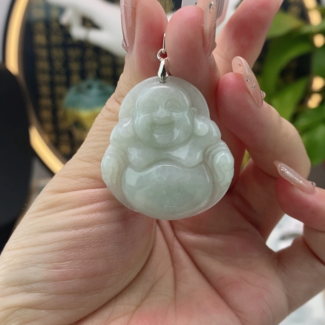 翡翠颈饰未镶嵌佛公