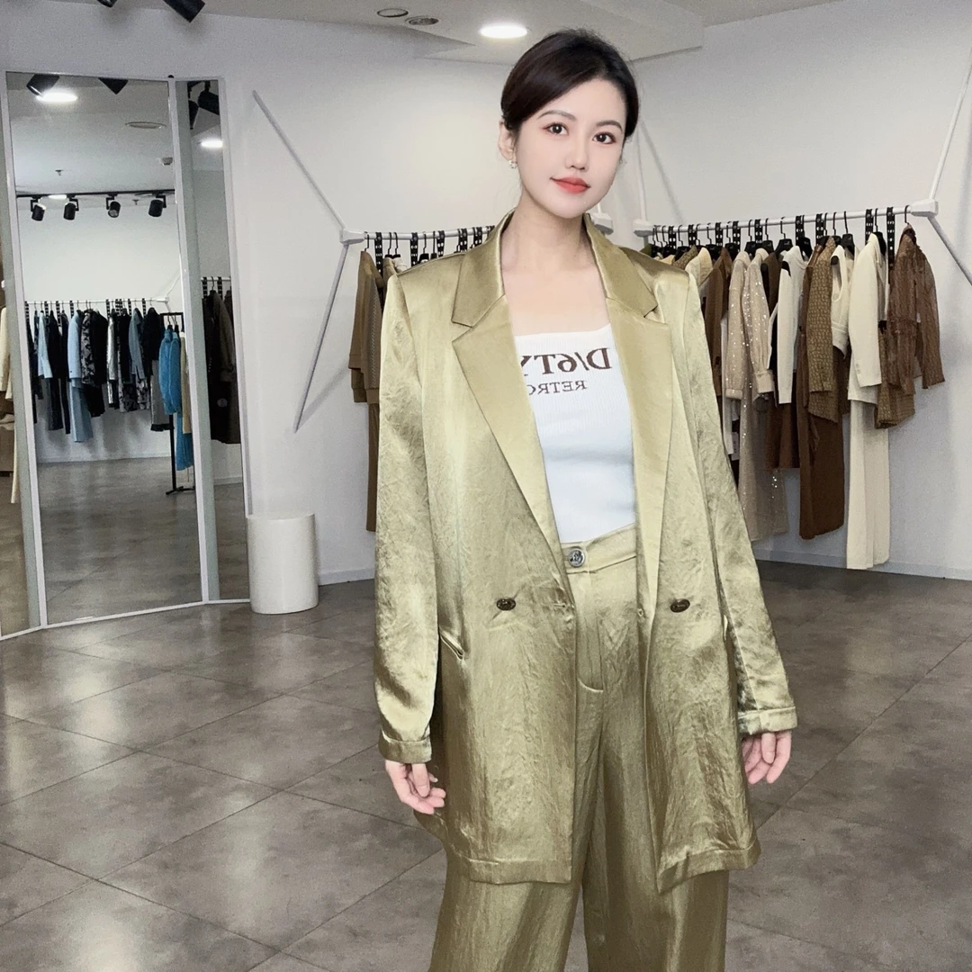 轻奢女装休闲西服外套