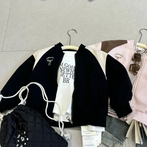 8151【JUTIAN】韩系拼色棒球服