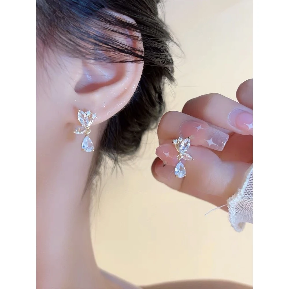 铜合金合成锆石耳饰 无耳洞无痛蚊香盘耳夹倾城时光镶锆超仙蝴蝶