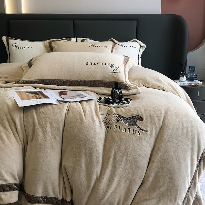 【飞驰】巨暖高奢高克重加厚保暖绒牛奶绒床单床上用品被套四件套