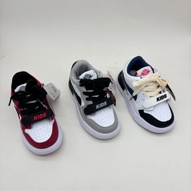 儿童秋冬新款防水单里男童女童超轻潮款百搭休闲运动鞋8321软底