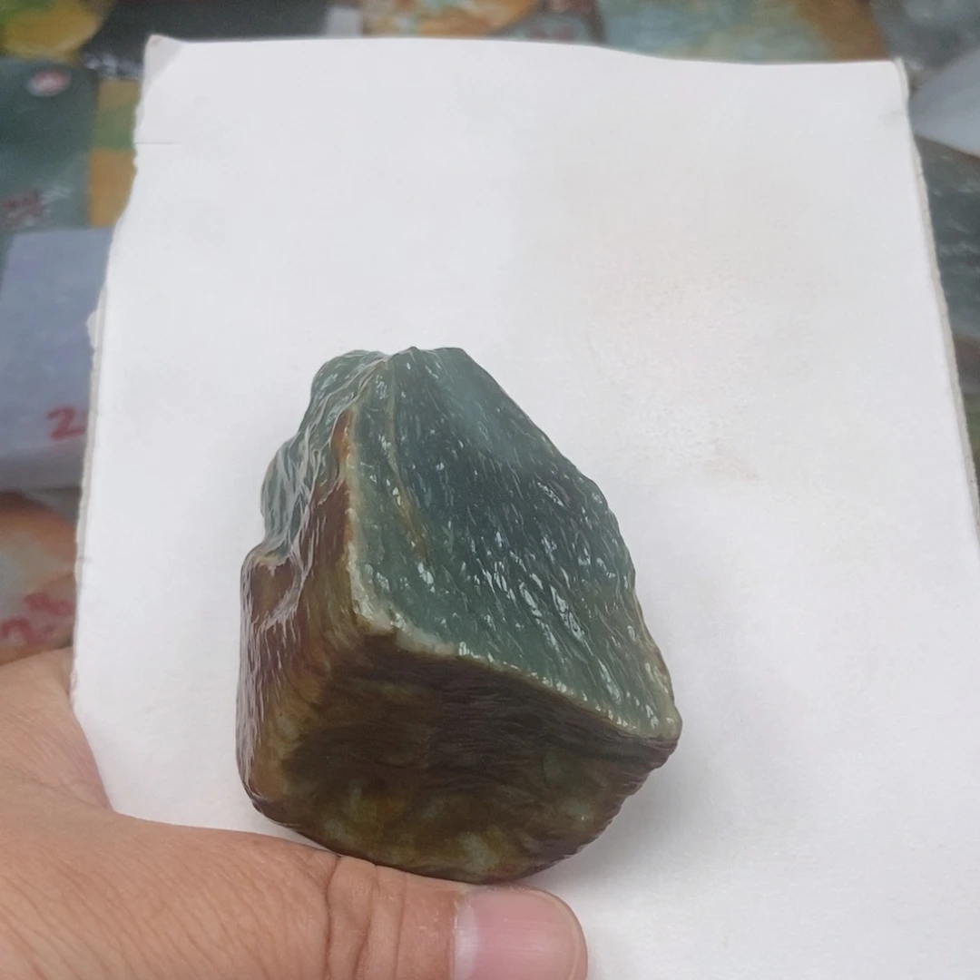 翡翠颈饰未镶嵌路**频缅甸翡翠