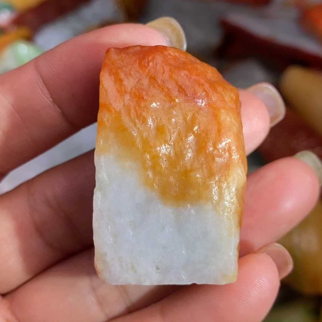 翡翠颈饰未镶嵌缅甸