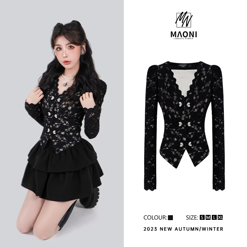 毛妮LADIESFIRST【收腰蕾丝】热力感穿搭黑色开叉花边打底衫女D8897