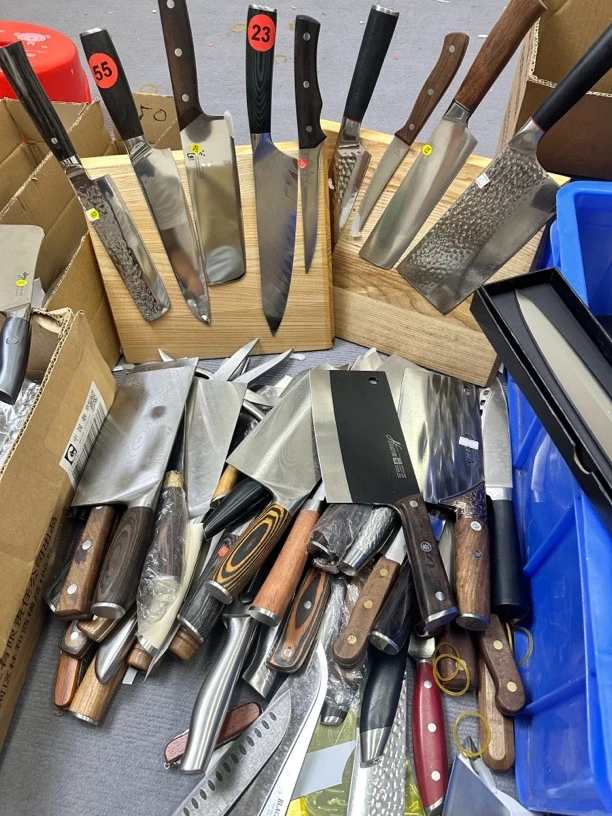 10月21.实时直播喊拍外贸厨具尾货杂款瑕疵库存菜刀