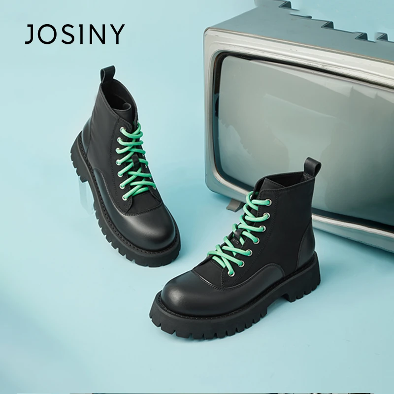 【俊哥】秋冬新款超火街头黑色马丁靴圆头平跟ins时尚瘦瘦靴女